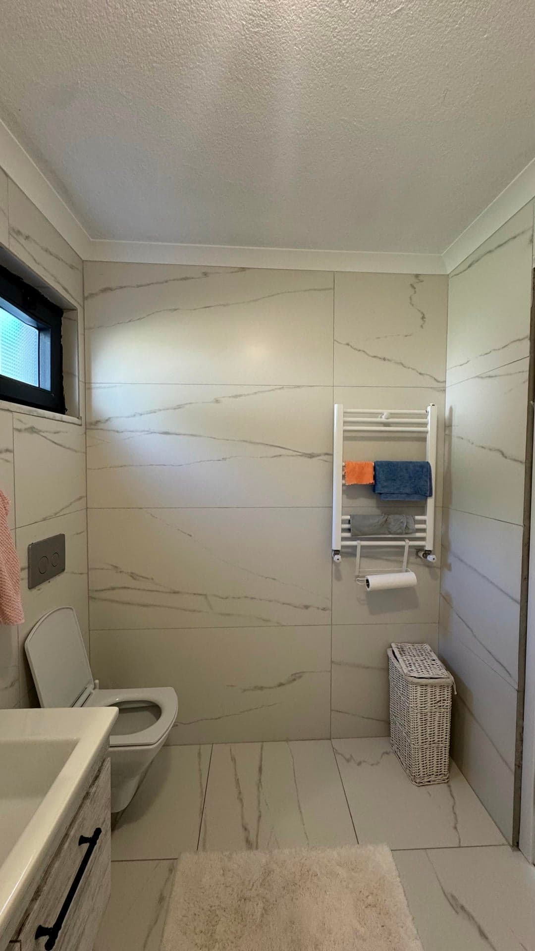 Esenköy Çeşmede Özel Havuzlu Deniz Manzaralı Eşyalı 3+1 Villa