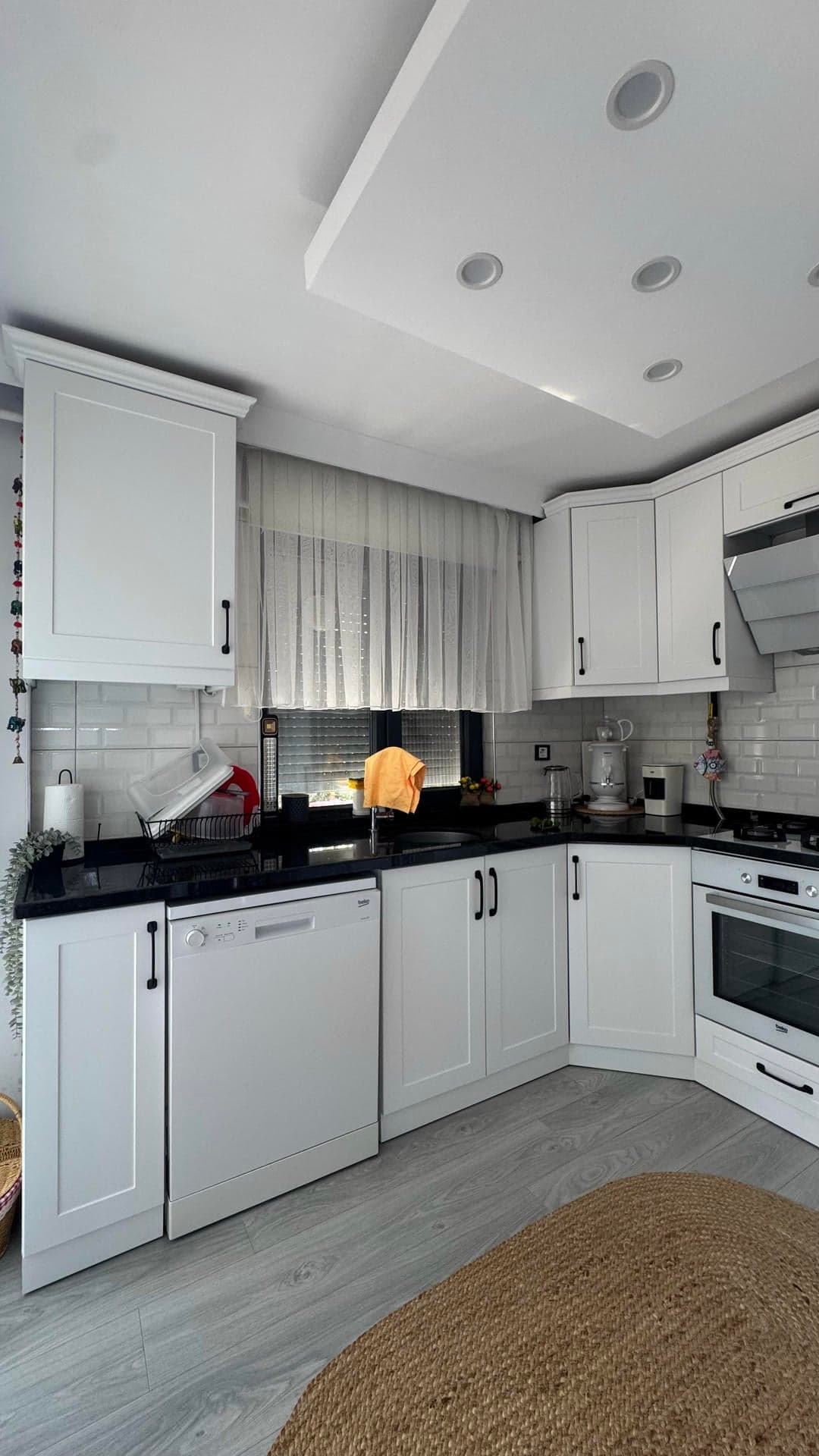 Esenköy Çeşmede Özel Havuzlu Deniz Manzaralı Eşyalı 3+1 Villa