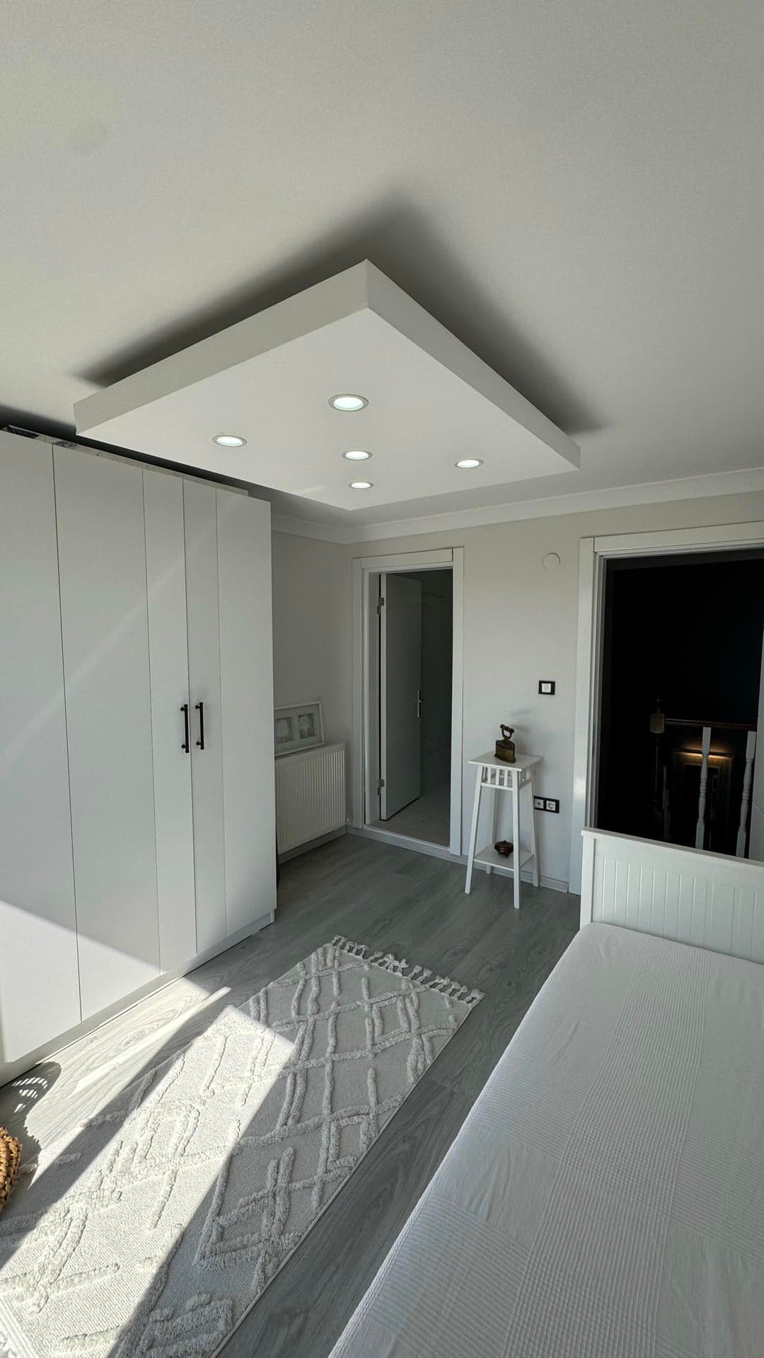 Esenköy Çeşmede Özel Havuzlu Deniz Manzaralı Eşyalı 3+1 Villa