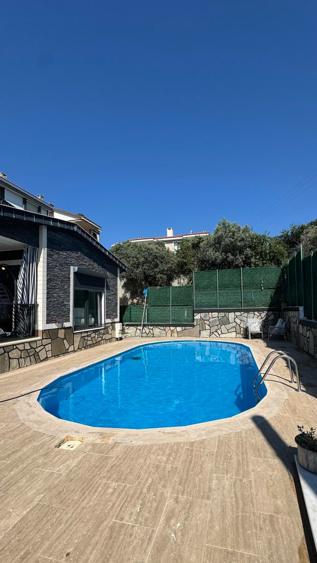 Esenköy Çeşmede Özel Havuzlu Deniz Manzaralı Eşyalı 3+1 Villa