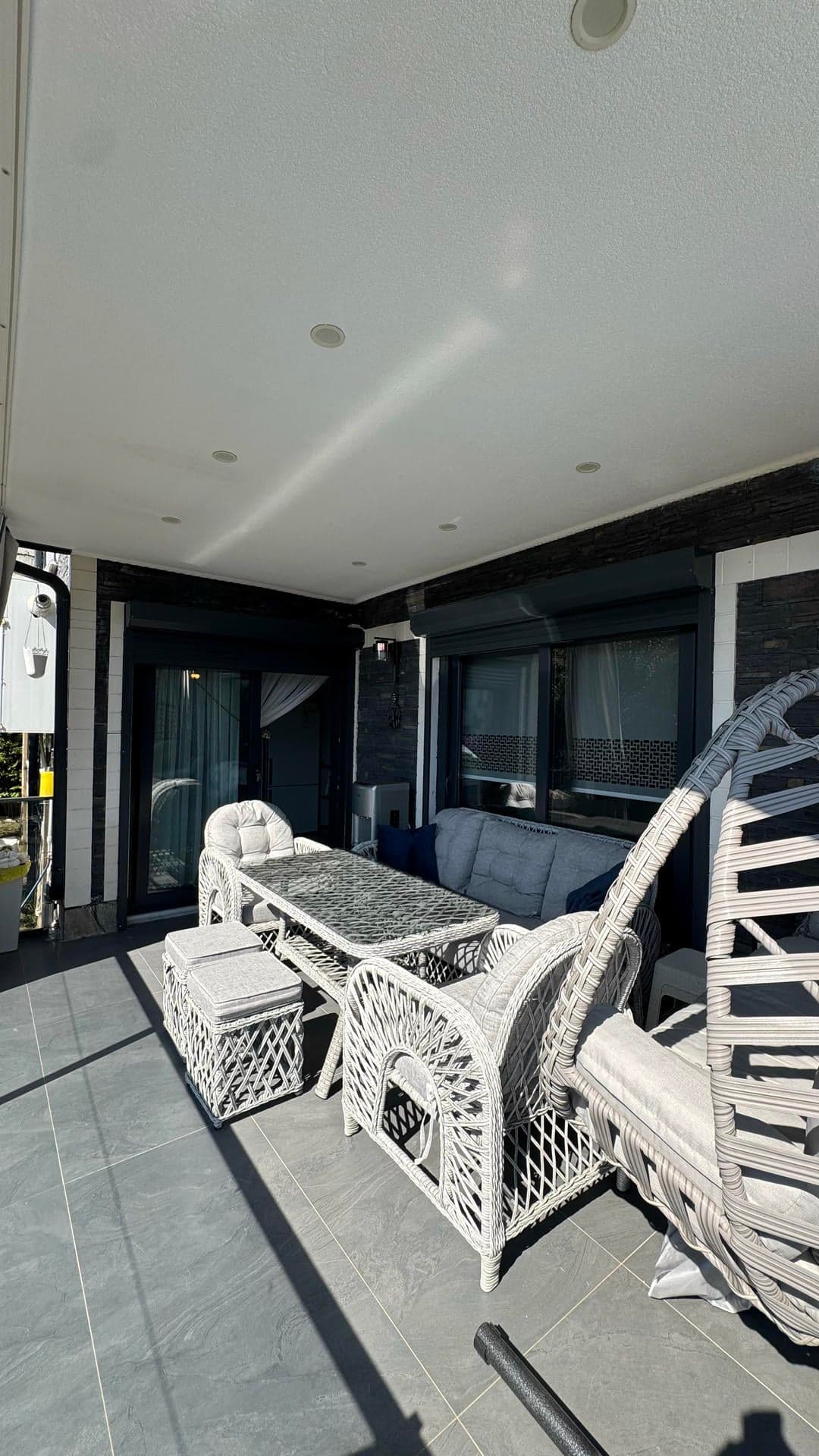 Esenköy Çeşmede Özel Havuzlu Deniz Manzaralı Eşyalı 3+1 Villa