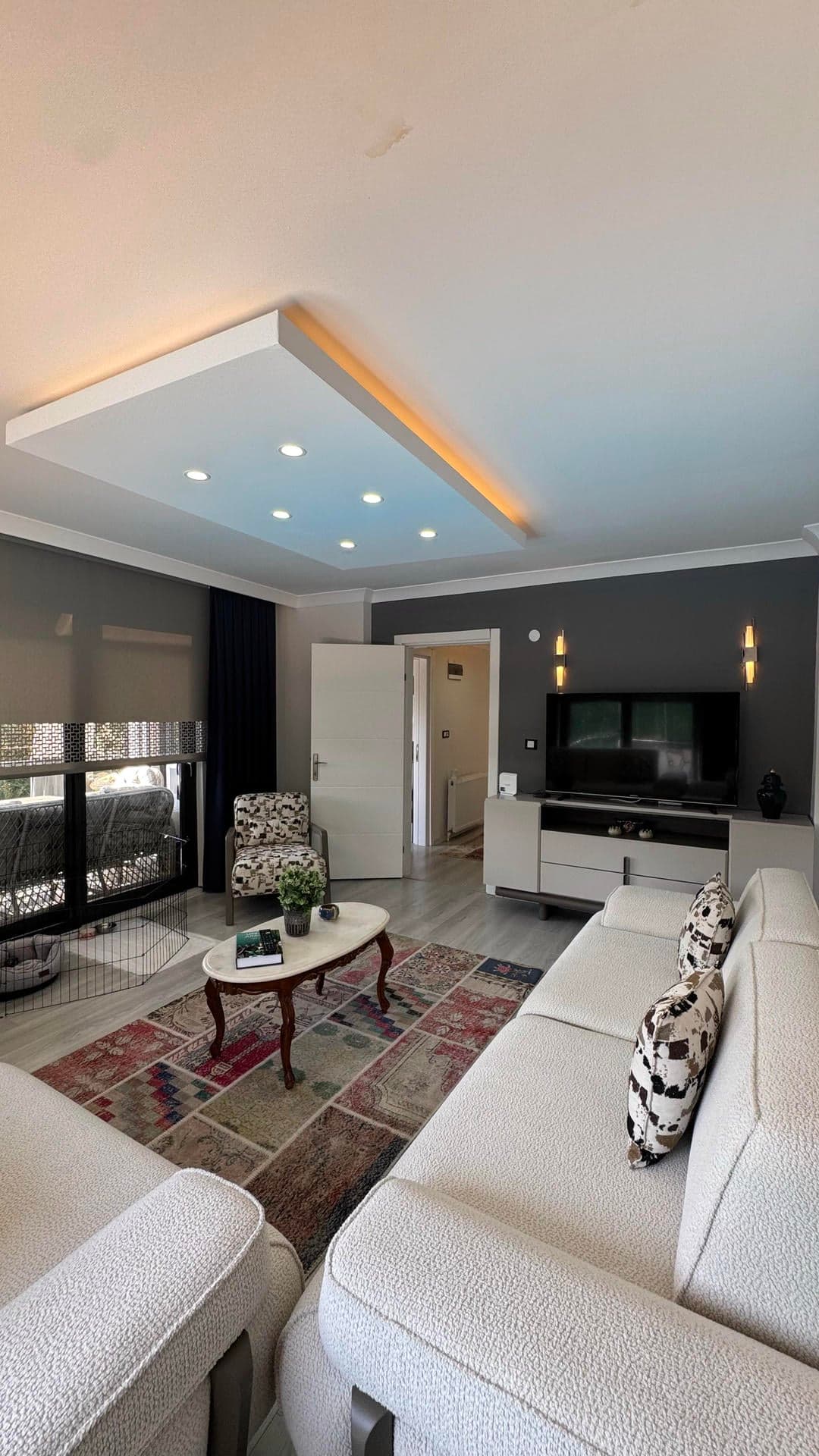 Esenköy Çeşmede Özel Havuzlu Deniz Manzaralı Eşyalı 3+1 Villa