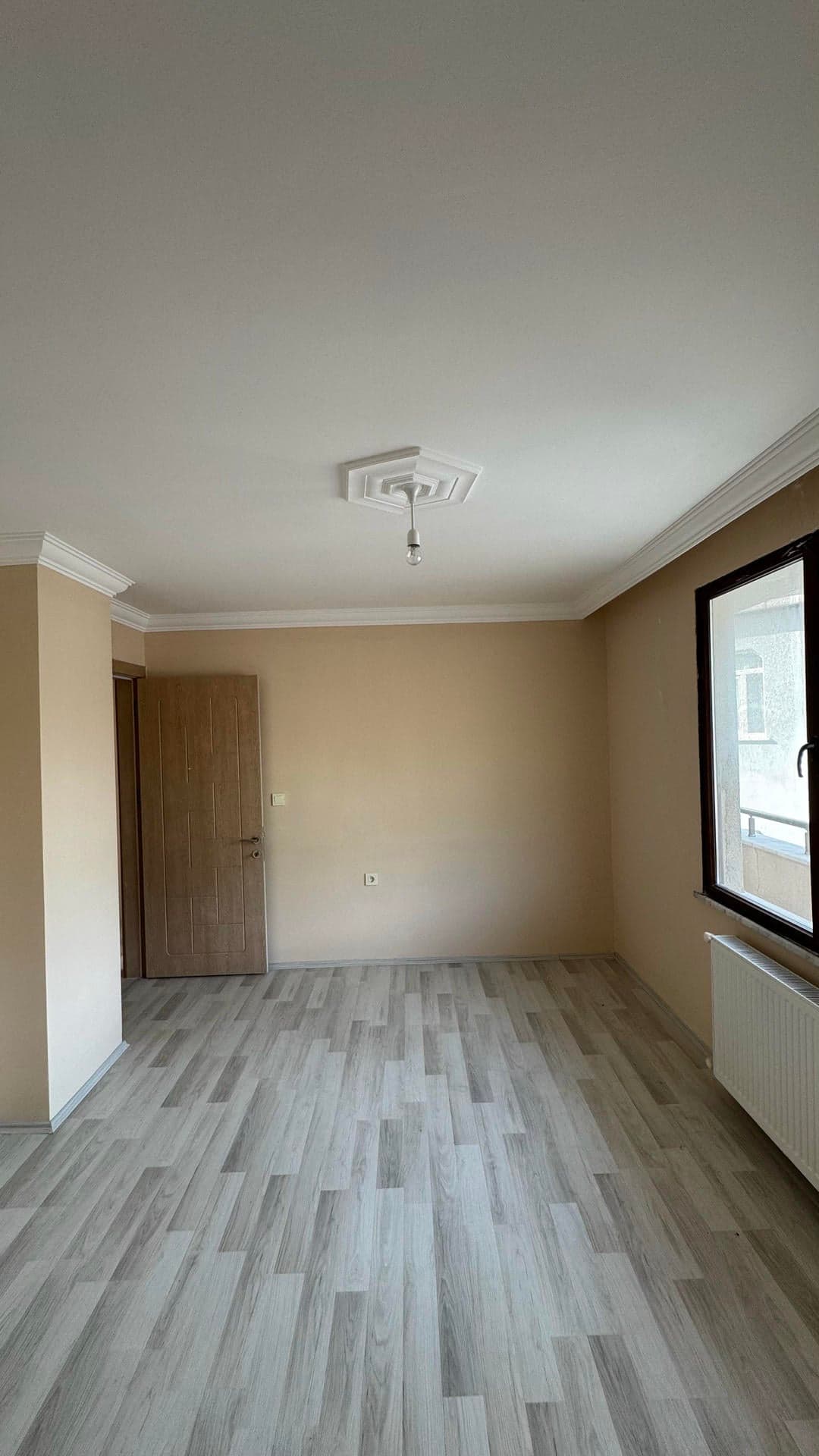 Esenköy’de Deniz, Doğa ve Köy Manzaralı Asansörlü 3+1 Daire