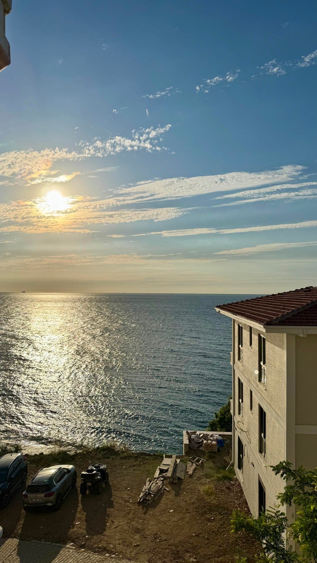 Esenköy’de Deniz, Doğa ve Köy Manzaralı Asansörlü 3+1 Daire