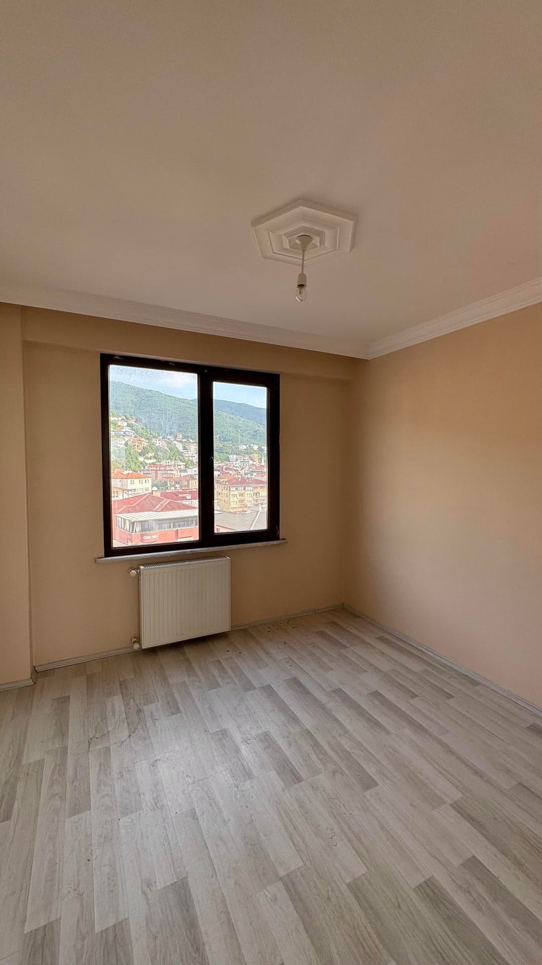 Esenköy’de Deniz, Doğa ve Köy Manzaralı Asansörlü 3+1 Daire