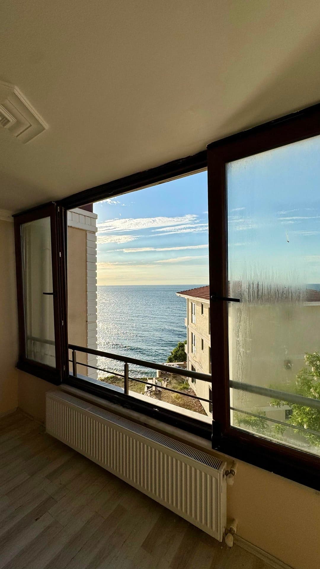 Esenköy’de Deniz, Doğa ve Köy Manzaralı Asansörlü 3+1 Daire