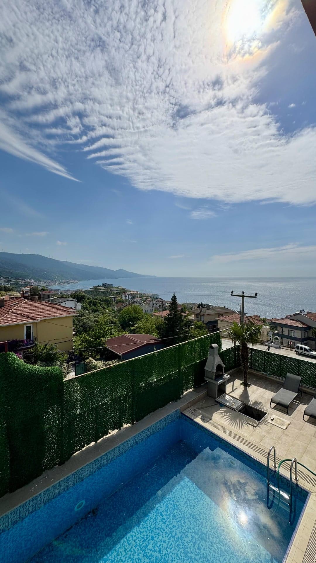 Esenköy Çeşme Mevkiinde 285 m² Havuzlu Saunalı Asansörlü Villa