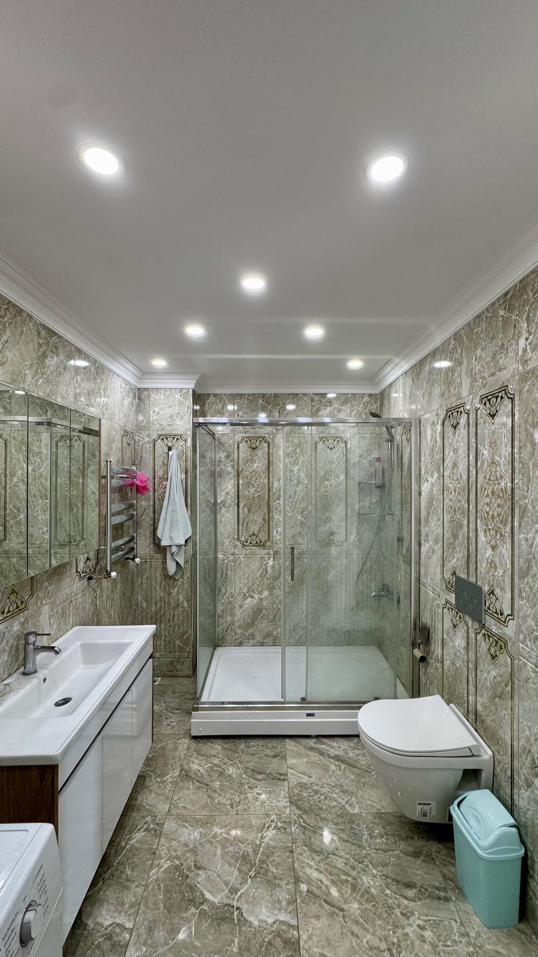 Esenköy Çeşme Mevkiinde 285 m² Havuzlu Saunalı Asansörlü Villa