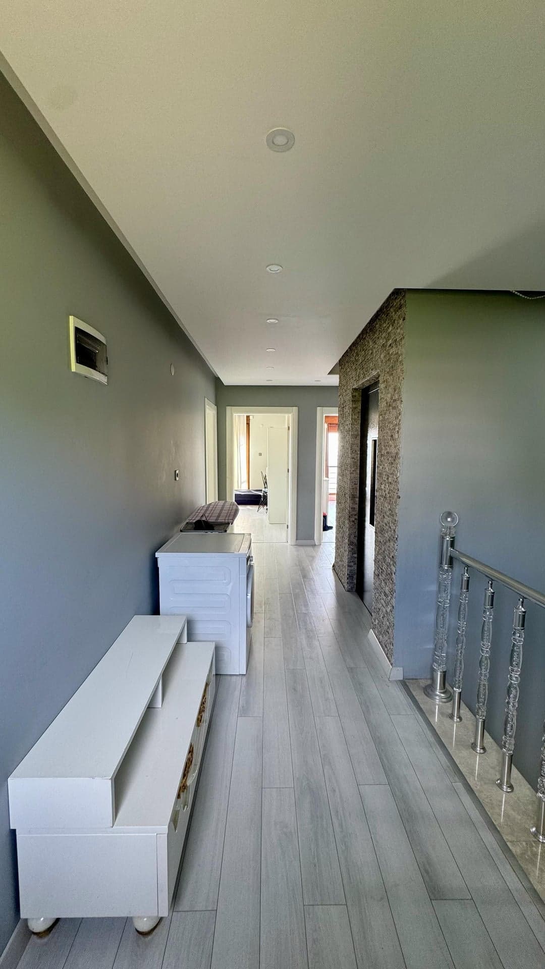 Esenköy Çeşme Mevkiinde 285 m² Havuzlu Saunalı Asansörlü Villa