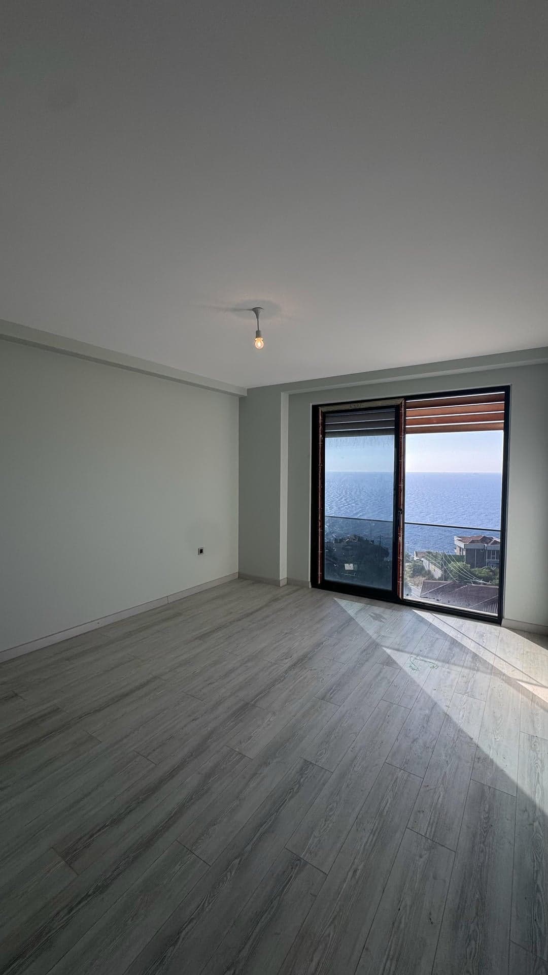 Esenköy Çeşme Deniz Manzaralı Havuzlu Asansörlü Müstakil Villa