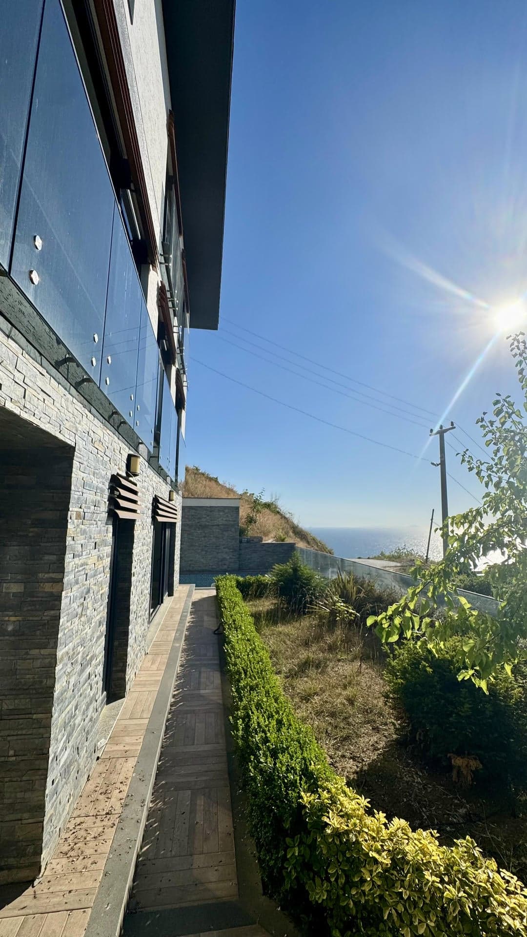 Esenköy Çeşme Deniz Manzaralı Havuzlu Asansörlü Müstakil Villa