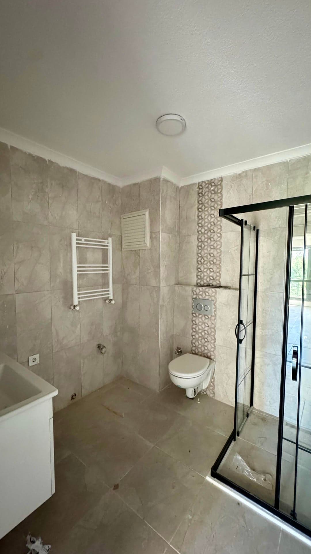 Esenköy Merkezde 90 m² Asansörlü Çift Balkonlu 2+1 Daire