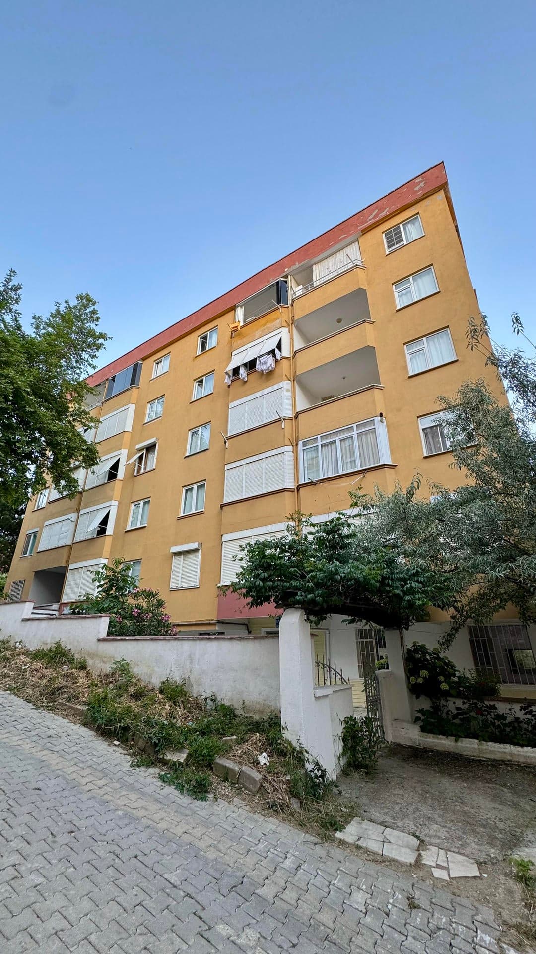 Esenköy Kanarya Mevkii’nde Fırsat 1+1 Bahçe Katı Daire