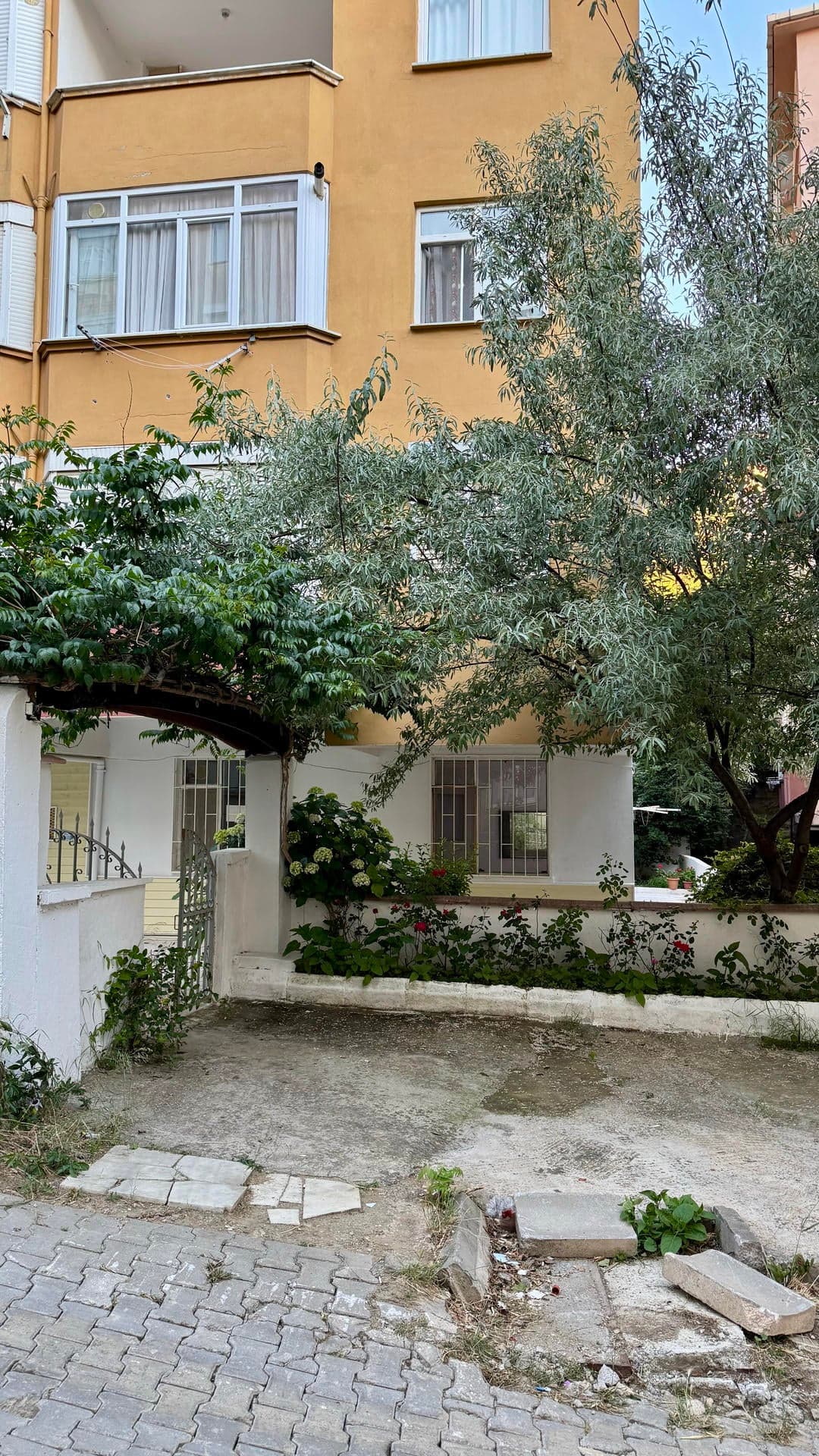 Esenköy Kanarya Mevkii’nde Fırsat 1+1 Bahçe Katı Daire